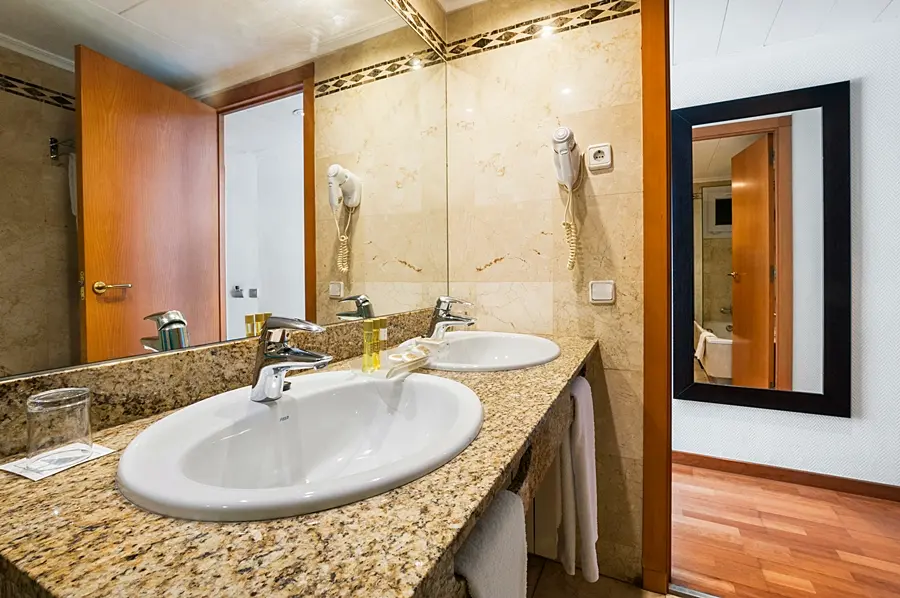 EUROSTARS CRISTAL PALACE, 