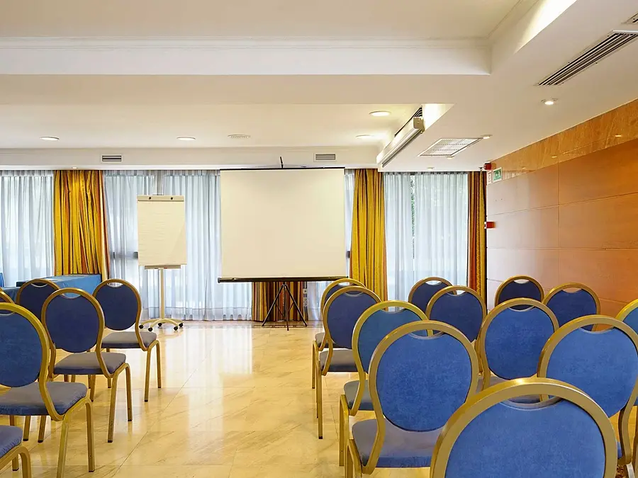 EUROSTARS CRISTAL PALACE, 