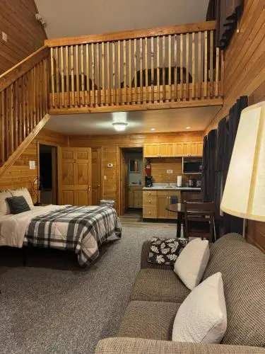 Susitna River Lodging, Suites, 