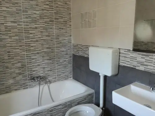 HOTEL PRIMAVERA, 