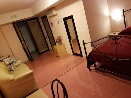 HOTEL PRIMAVERA, 