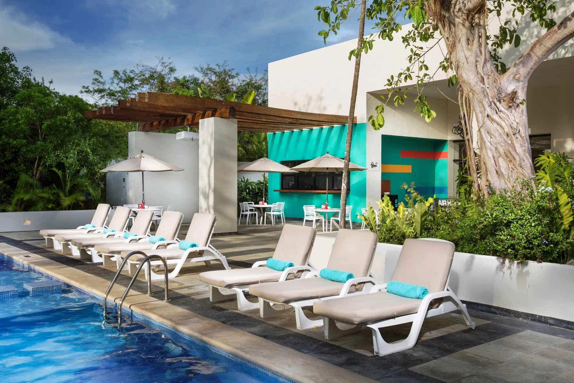 Oasis Tulum Lite, Pool