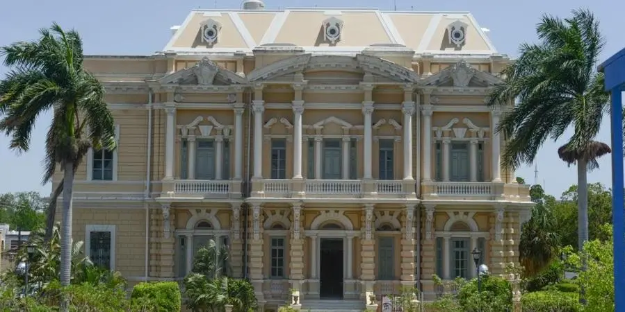 Arrival in Mérida for overnight stay.