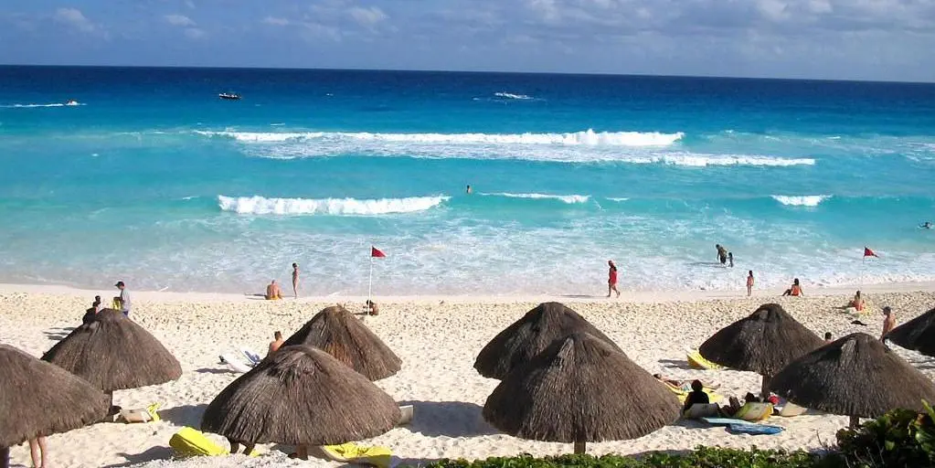 Leaving Cancun to discover Mayan architecture