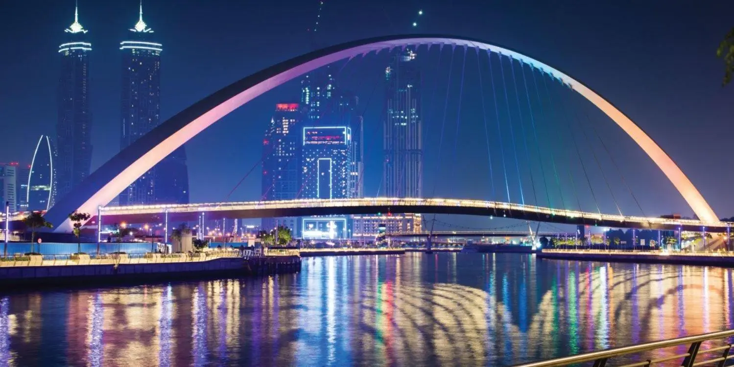 DAY 2: MONDAY- DUBAI (70KM)