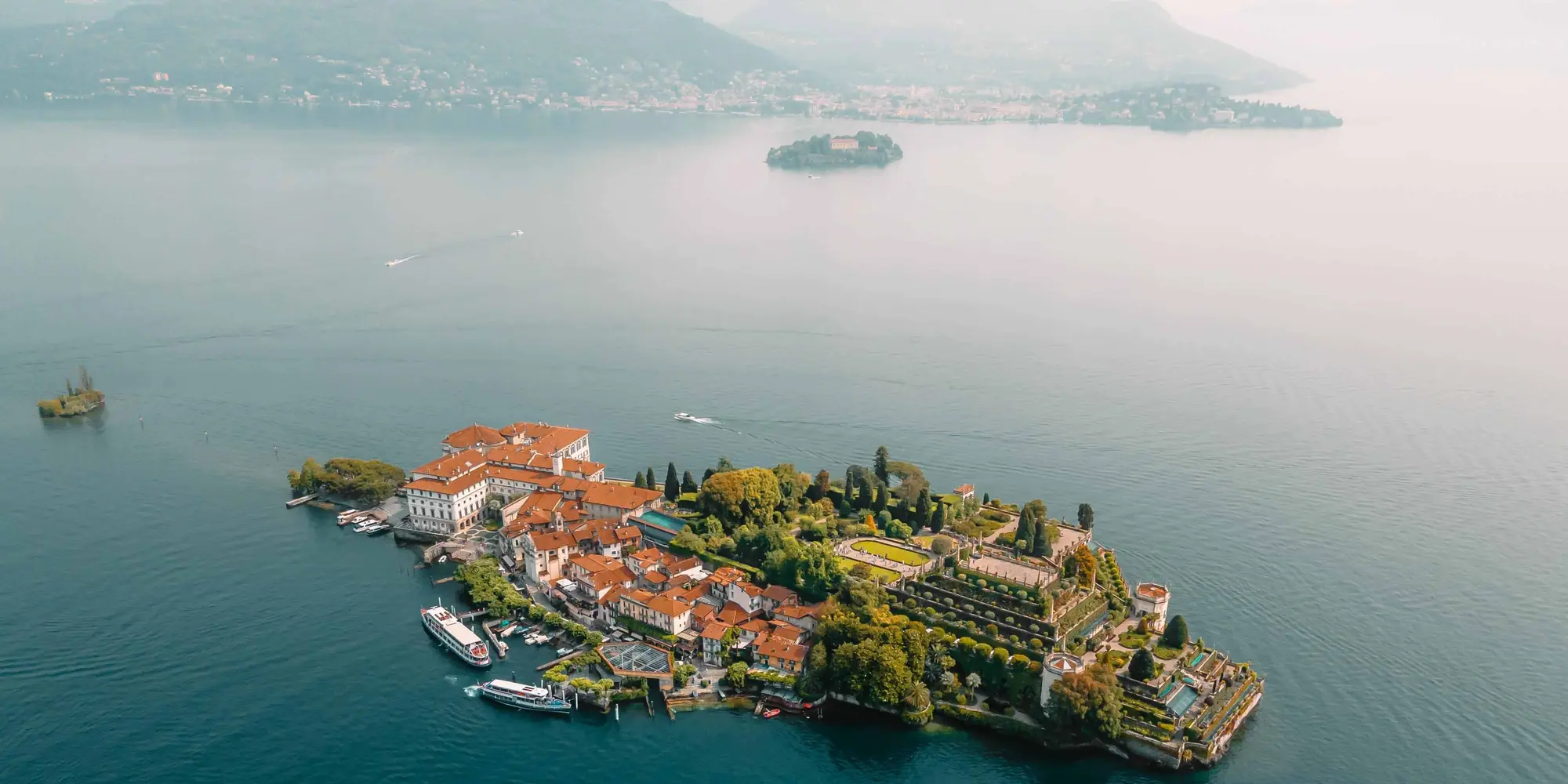 DAY 3 - MONDAY: LAKE MAGGIORE (STRESA - BORROMEAN ISLANDS) - MILAN