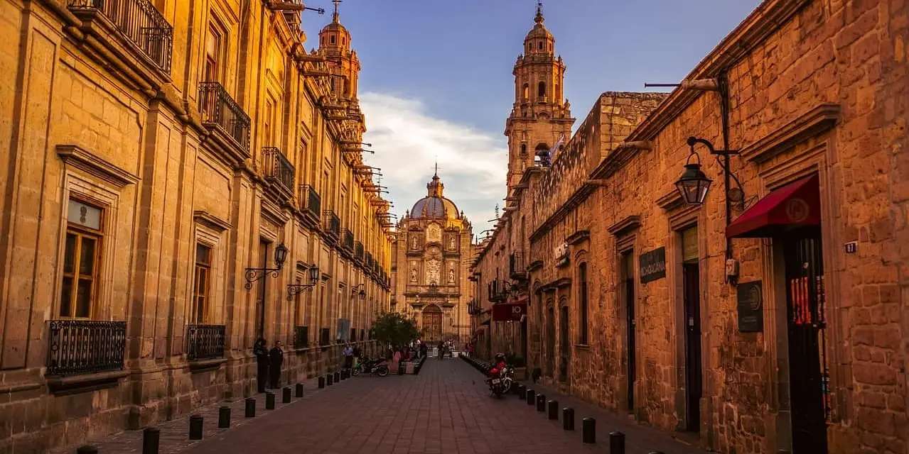 3º giorno – Martedì. Guanajuato / Pátzcuaro / Morelia (298 kms)