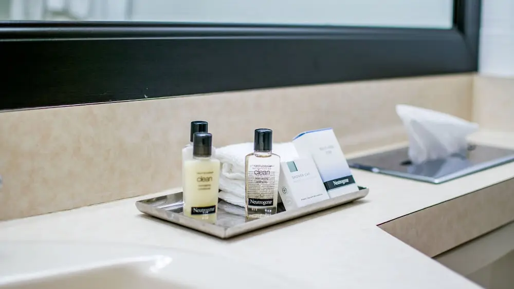 Regency Miami Airport, Habitación