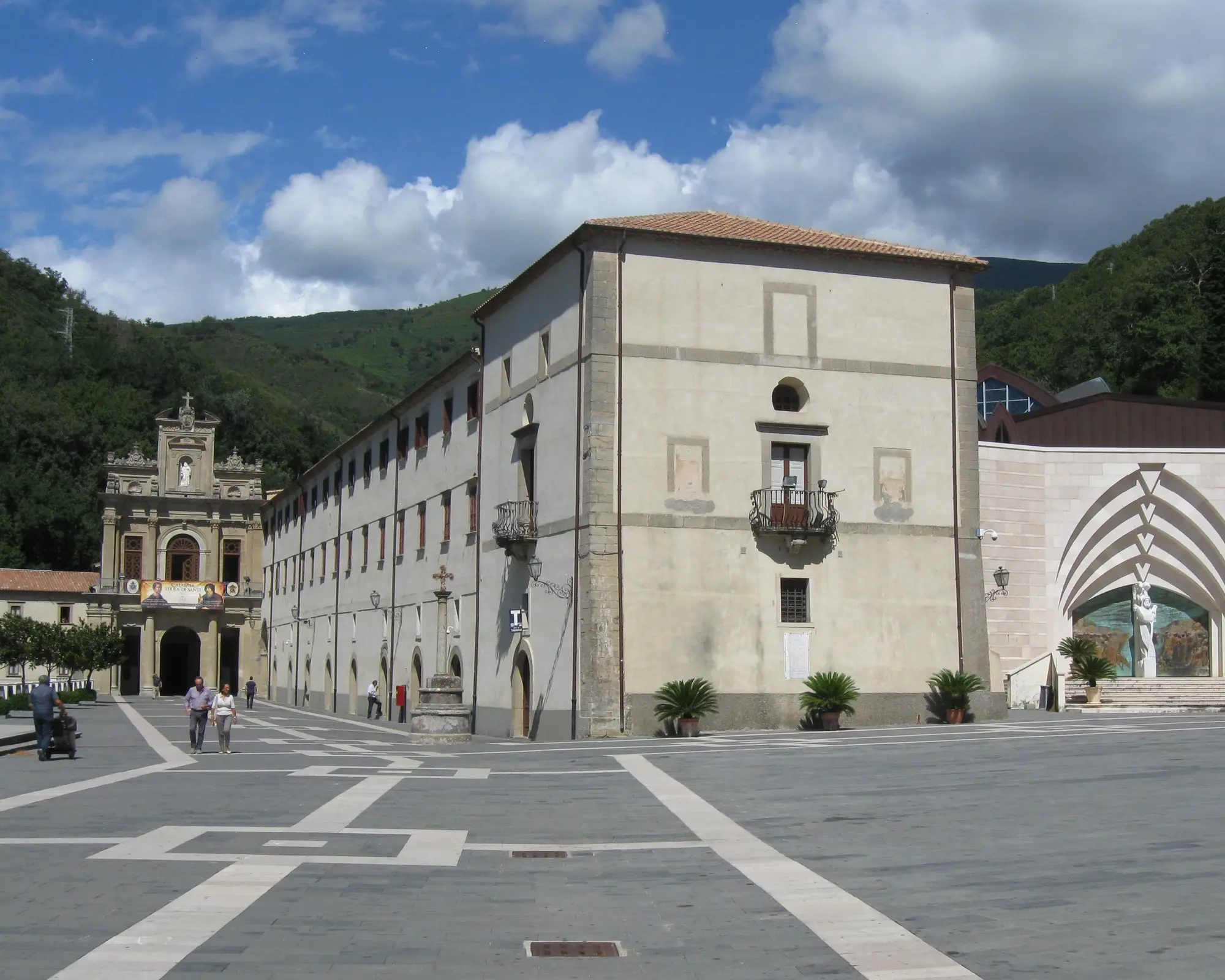 פאולה, איטליה