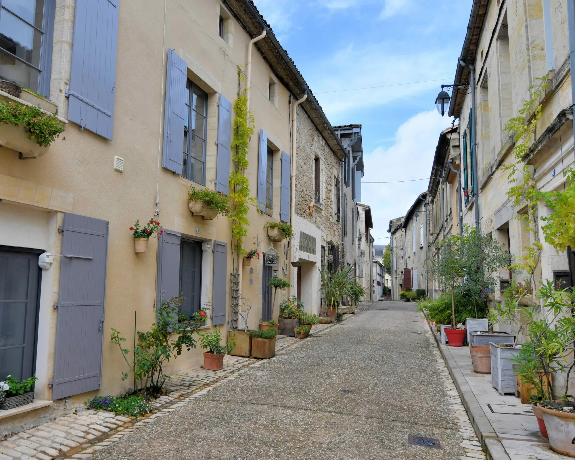 卡迪拉克, 法國