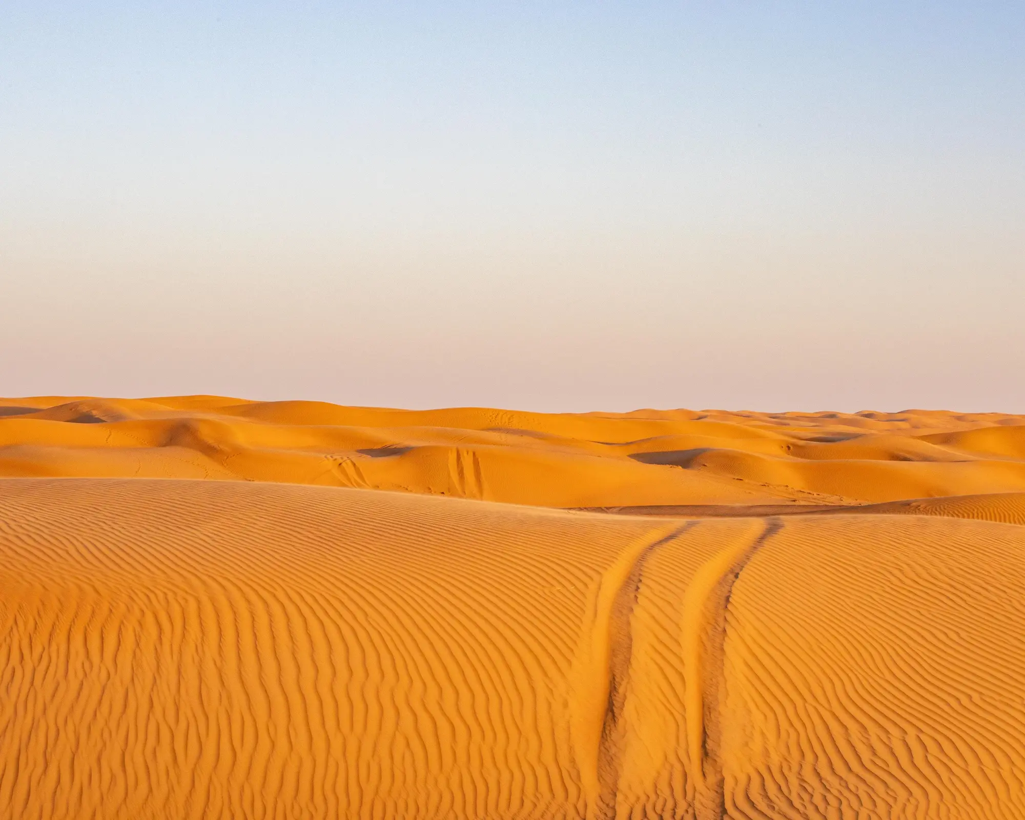 A'Sharqiyah Sands in Finnish is A'Sharqiyah-hiekka-aavikko., Oman