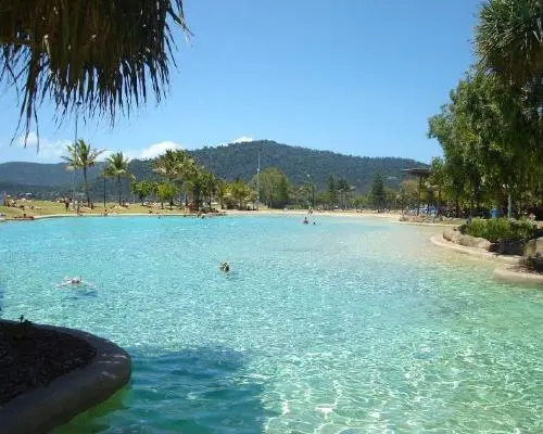 Praia de Airlie, Austrália