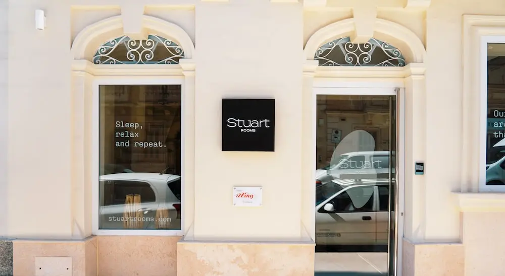 Stuart Rooms by Zzzing, Exterior