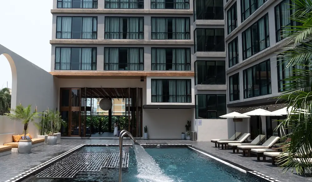 Beston Pattaya, Pool