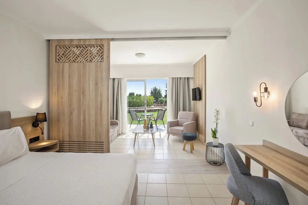 Kiotari Miraluna Resort, Room