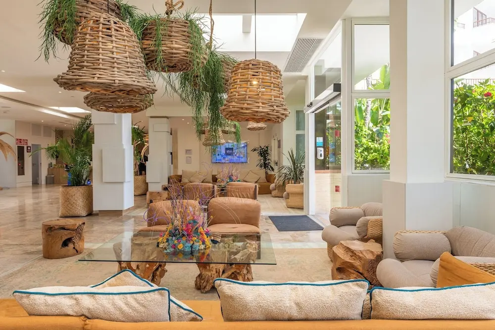 Leonardo Royal Ibiza Santa Eulalia, Lobby