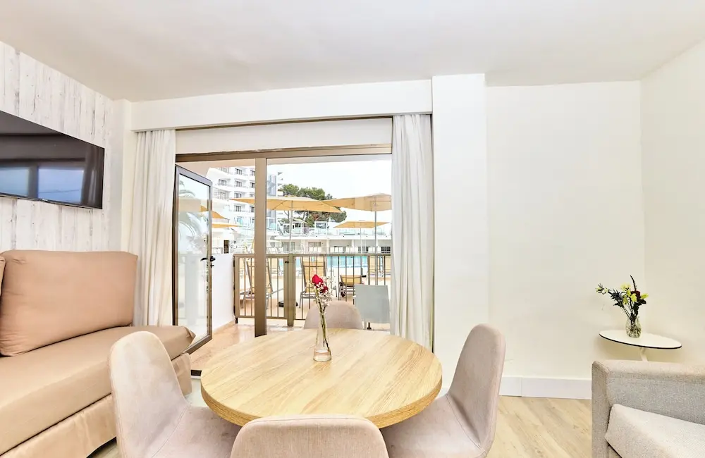 Leonardo Royal Ibiza Santa Eulalia, Room