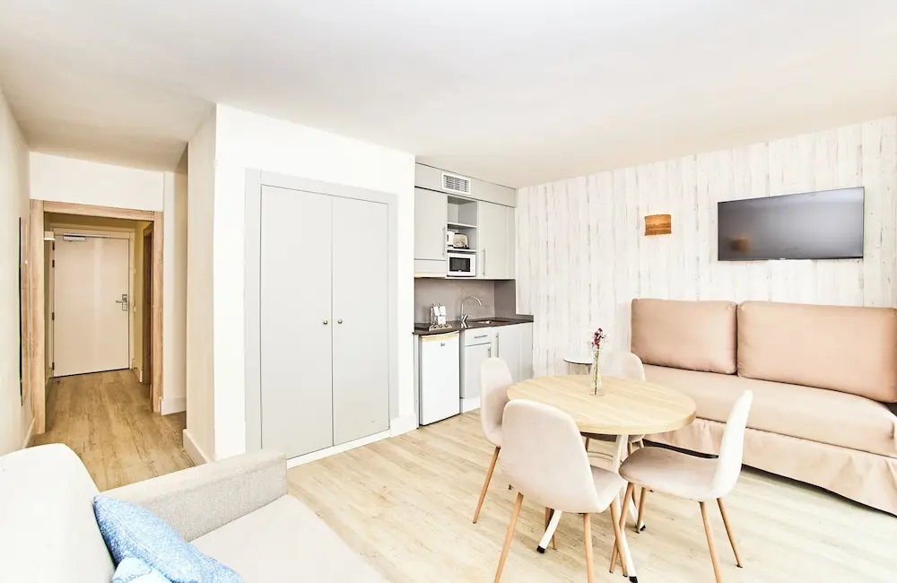 Leonardo Royal Ibiza Santa Eulalia, Room