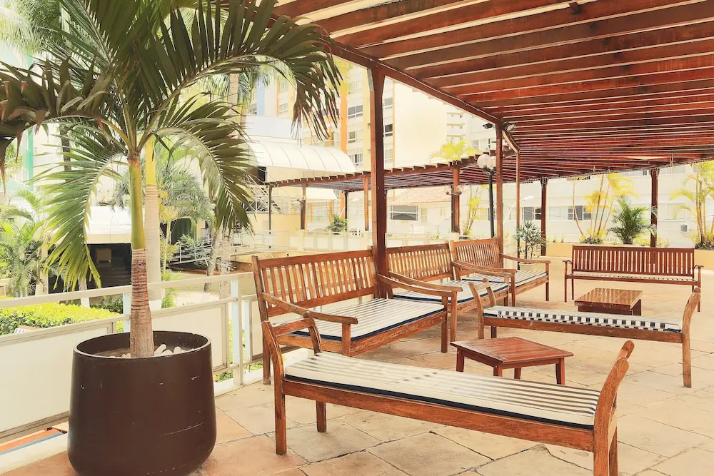 Rede Andrade Barra, Lobby lounge