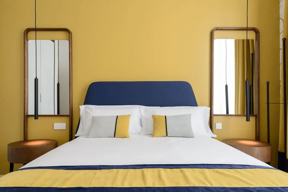 SmartRental Collection Gran Via Centric, Room