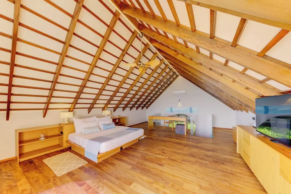 Cinnamon Velifushi Maldives, Room