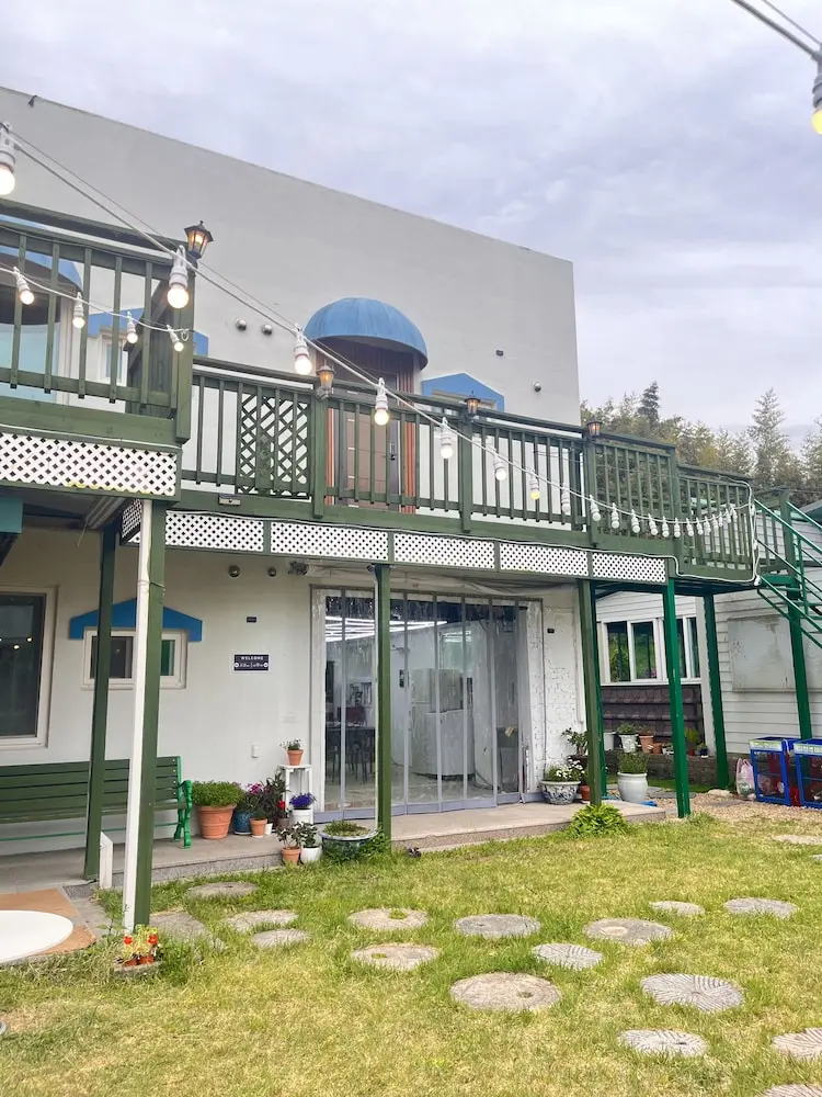 Bellus Rose Pension Hotel, Garden