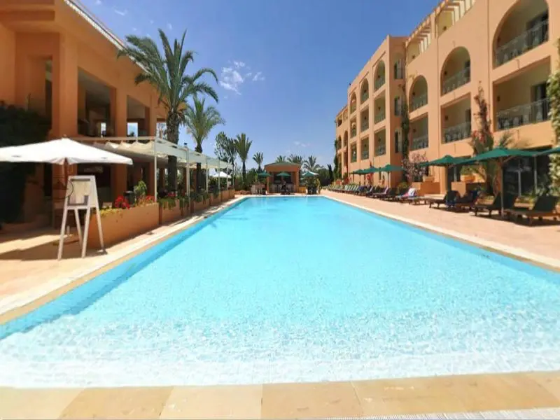 Alhambra Thalasso, Pool