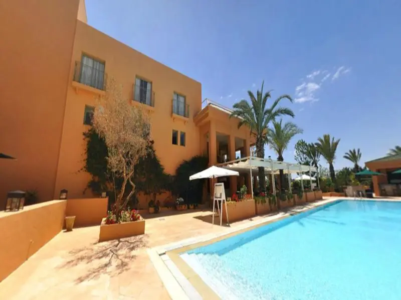 Alhambra Thalasso, Pool