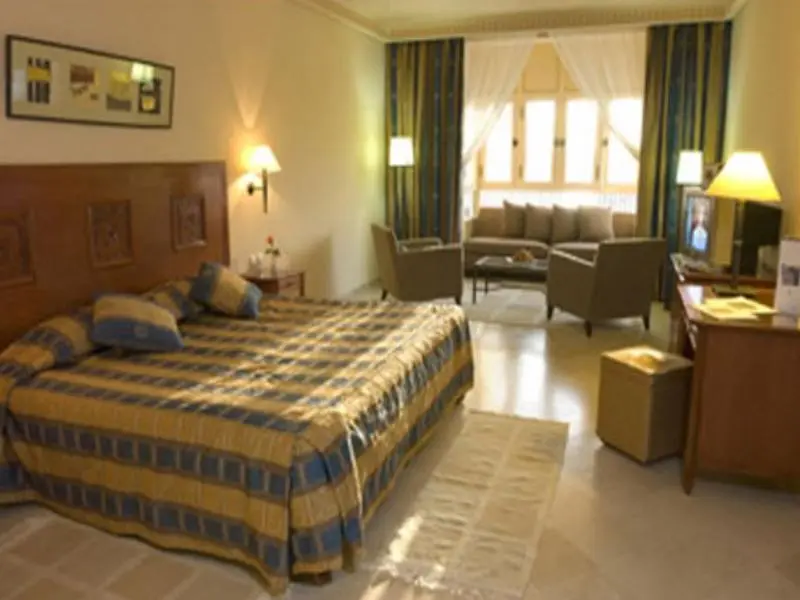 Alhambra Thalasso, Room