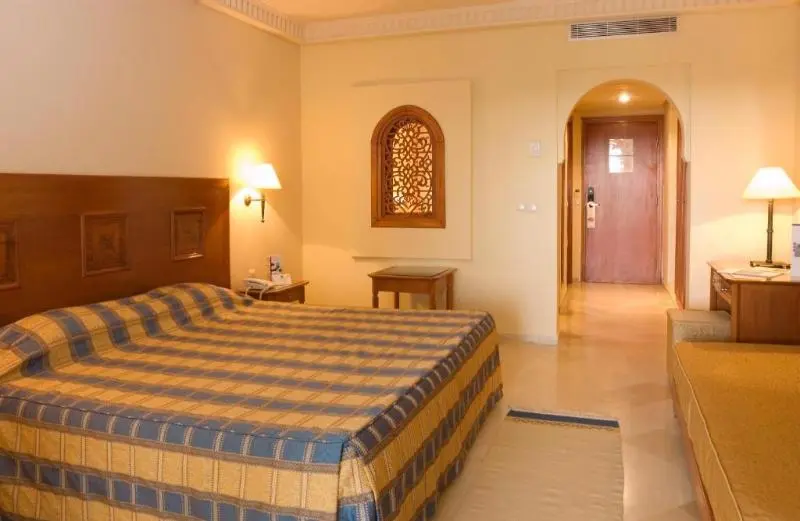 Alhambra Thalasso, Room