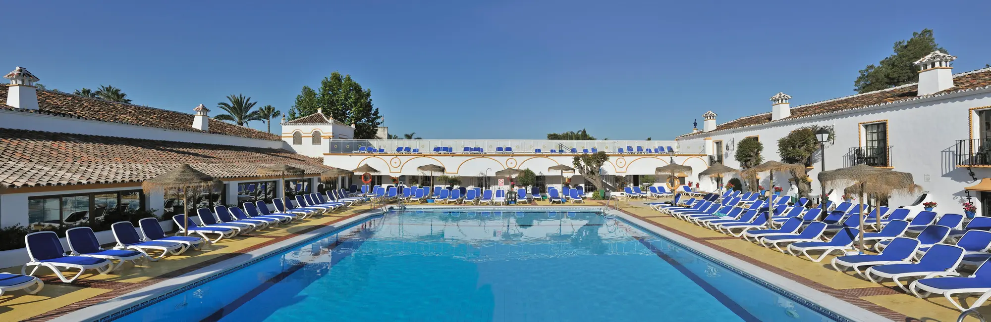 Globales Cortijo Blanco, Pool