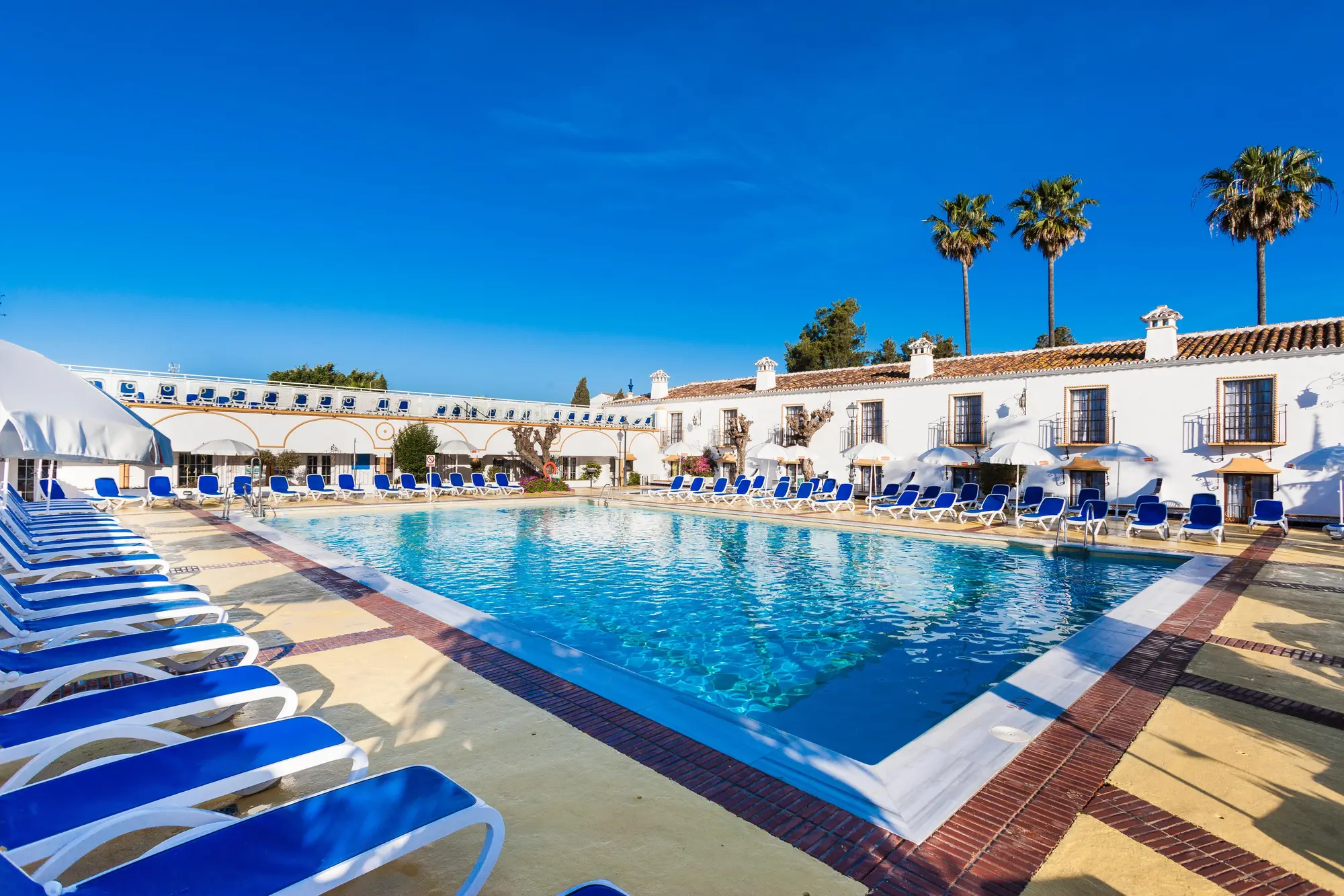 Globales Cortijo Blanco, Pool
