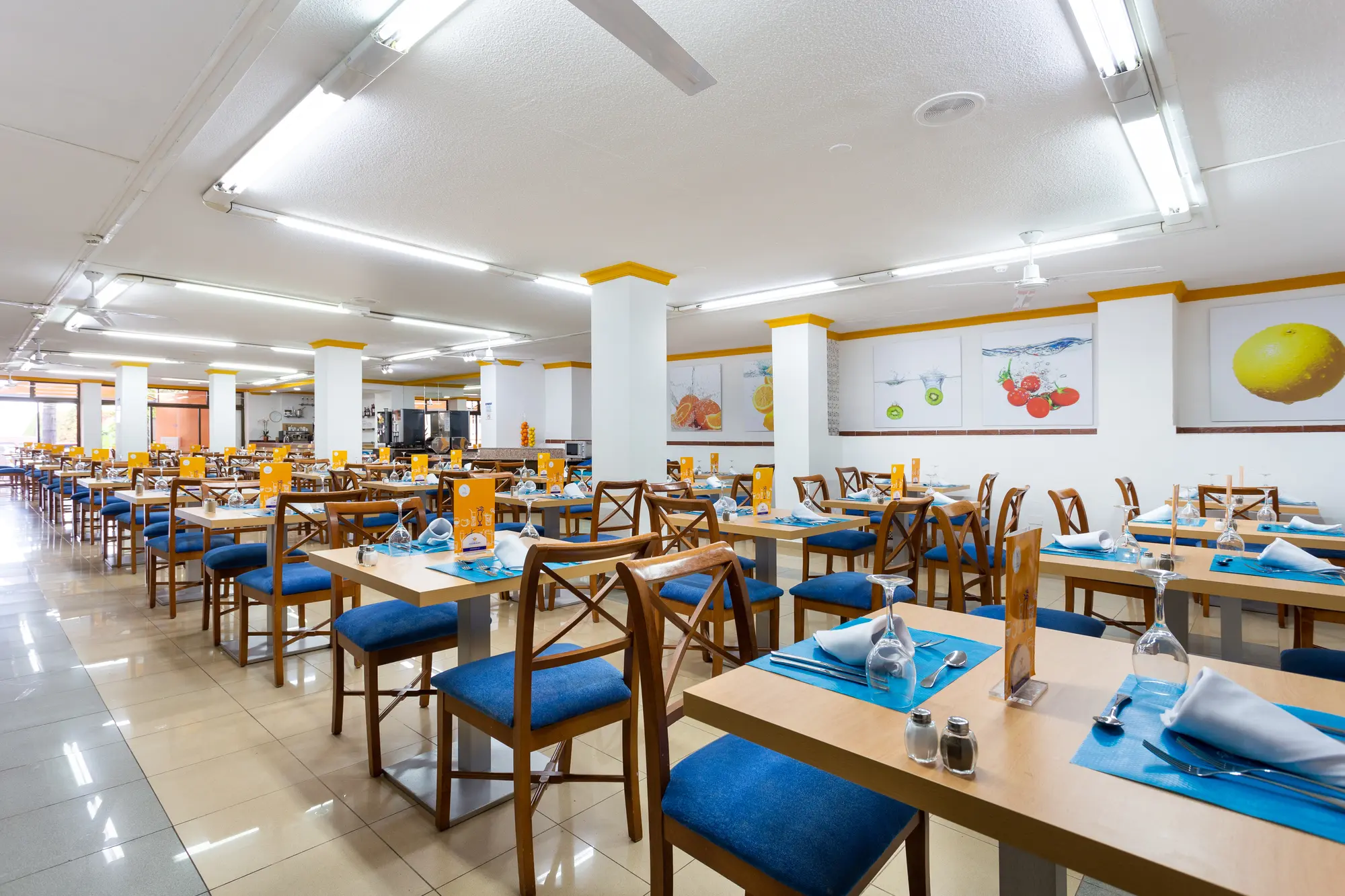 Globales Acuario, Restaurant