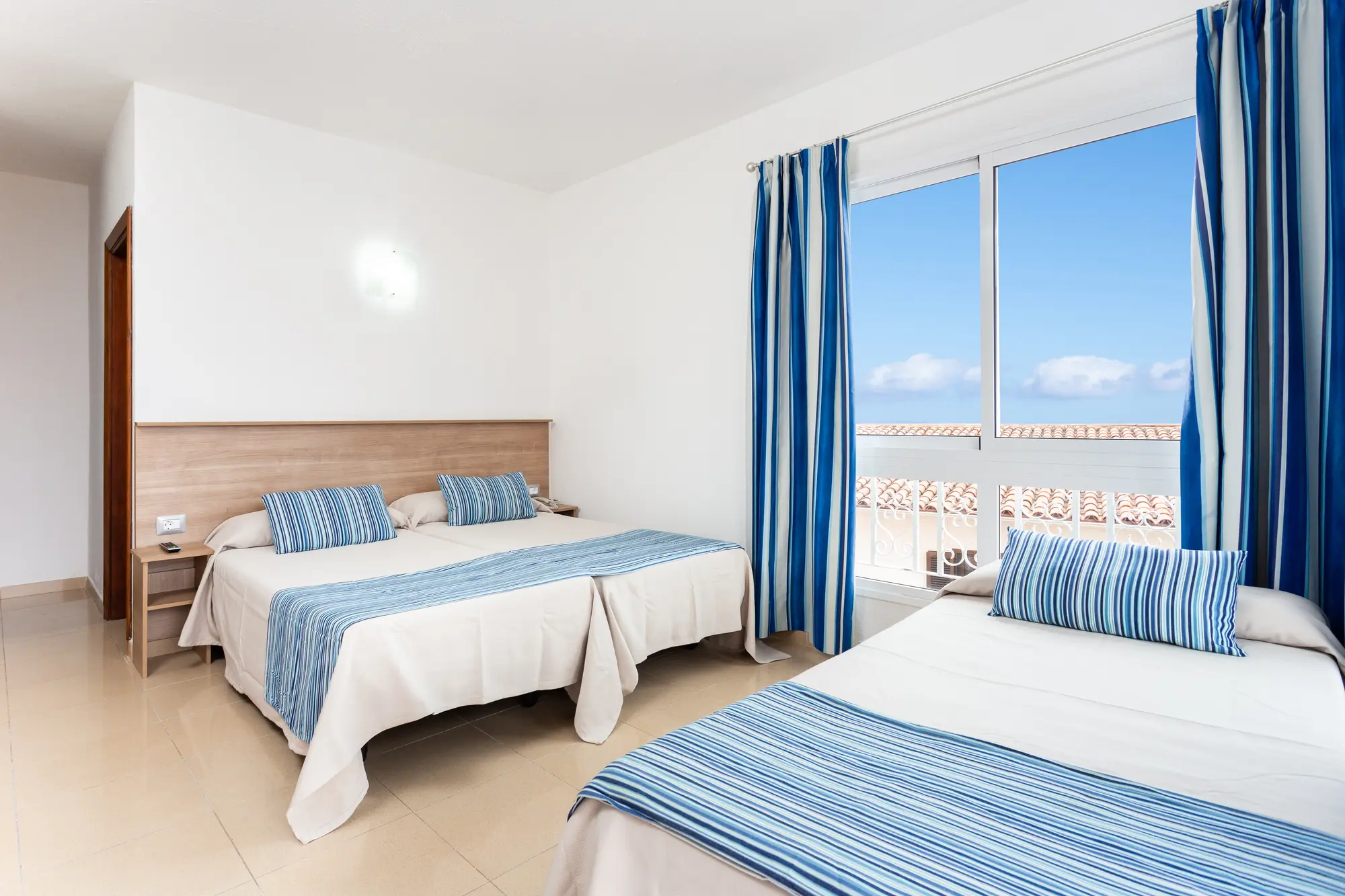 Globales Acuario, Room