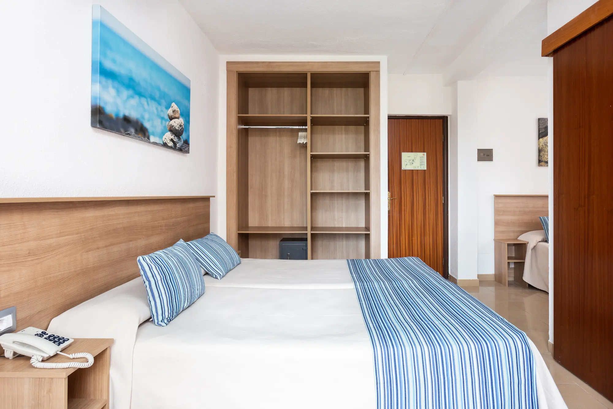 Globales Acuario, Room