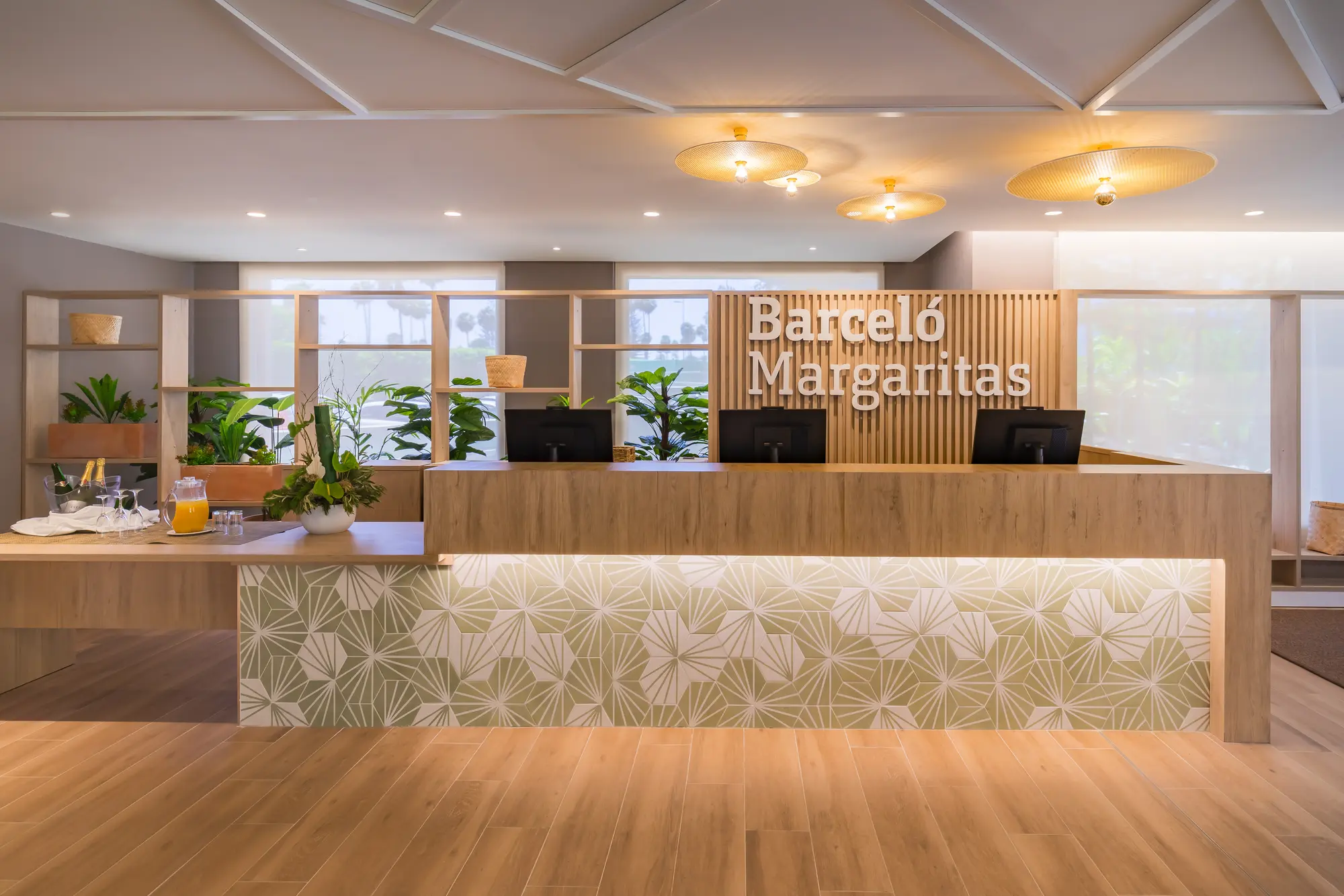 Barcelo Margaritas, Lobby