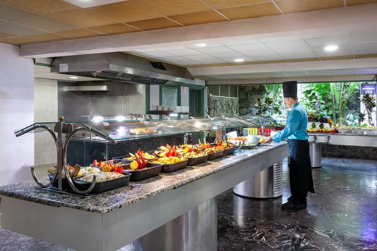 HC Hotel Magec, Restaurant