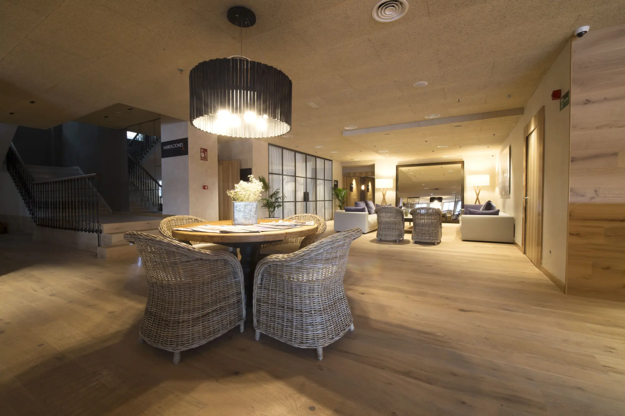 Zenit Sevilla, Lobby