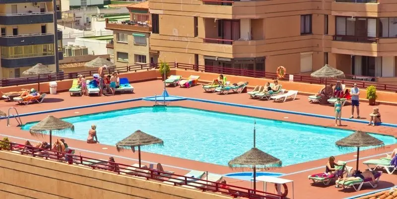 Las Palmeras, Pool