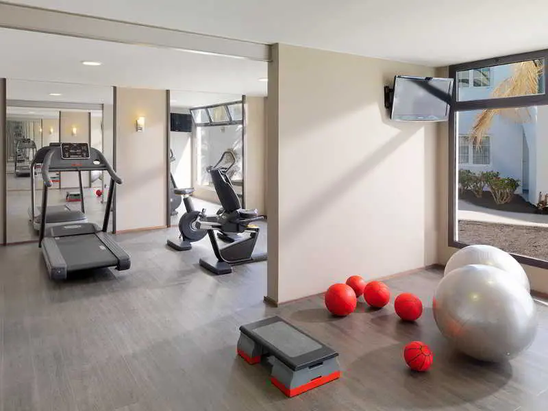 H10 White Suites Boutique Hotel - Adults Only, Sports and Entertainment
