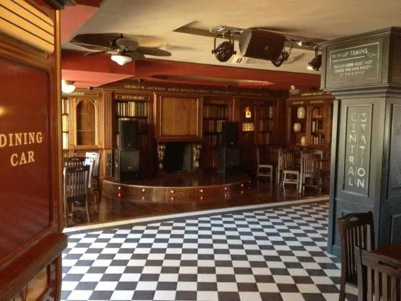 Ambassador Playa I, Bar