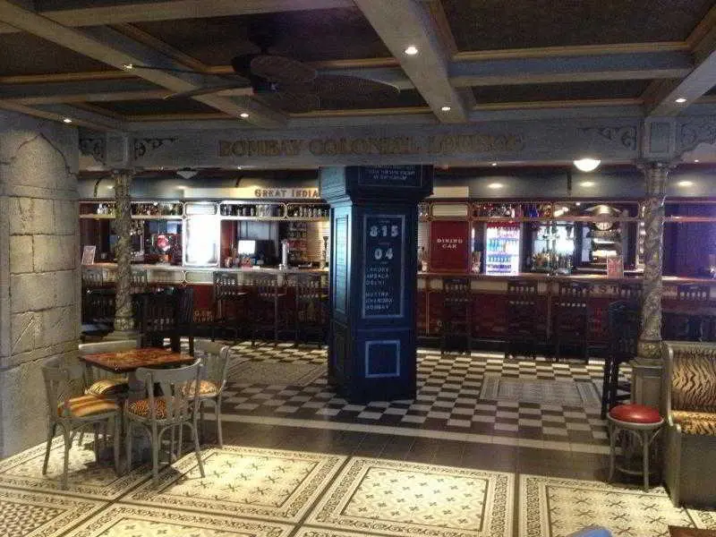 Ambassador Playa I, Bar