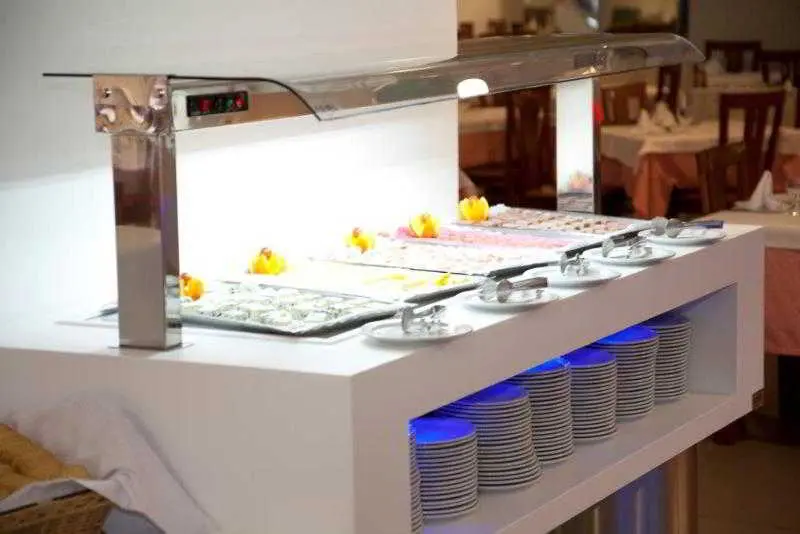 Ambassador Playa I, Restaurant