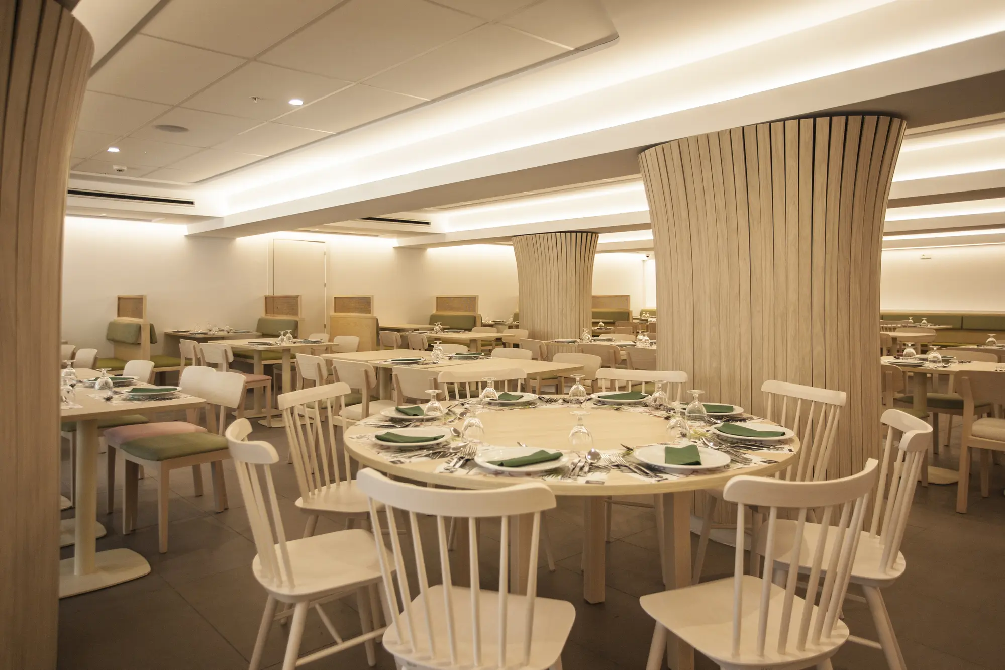 Ambassador Playa I, Restaurant