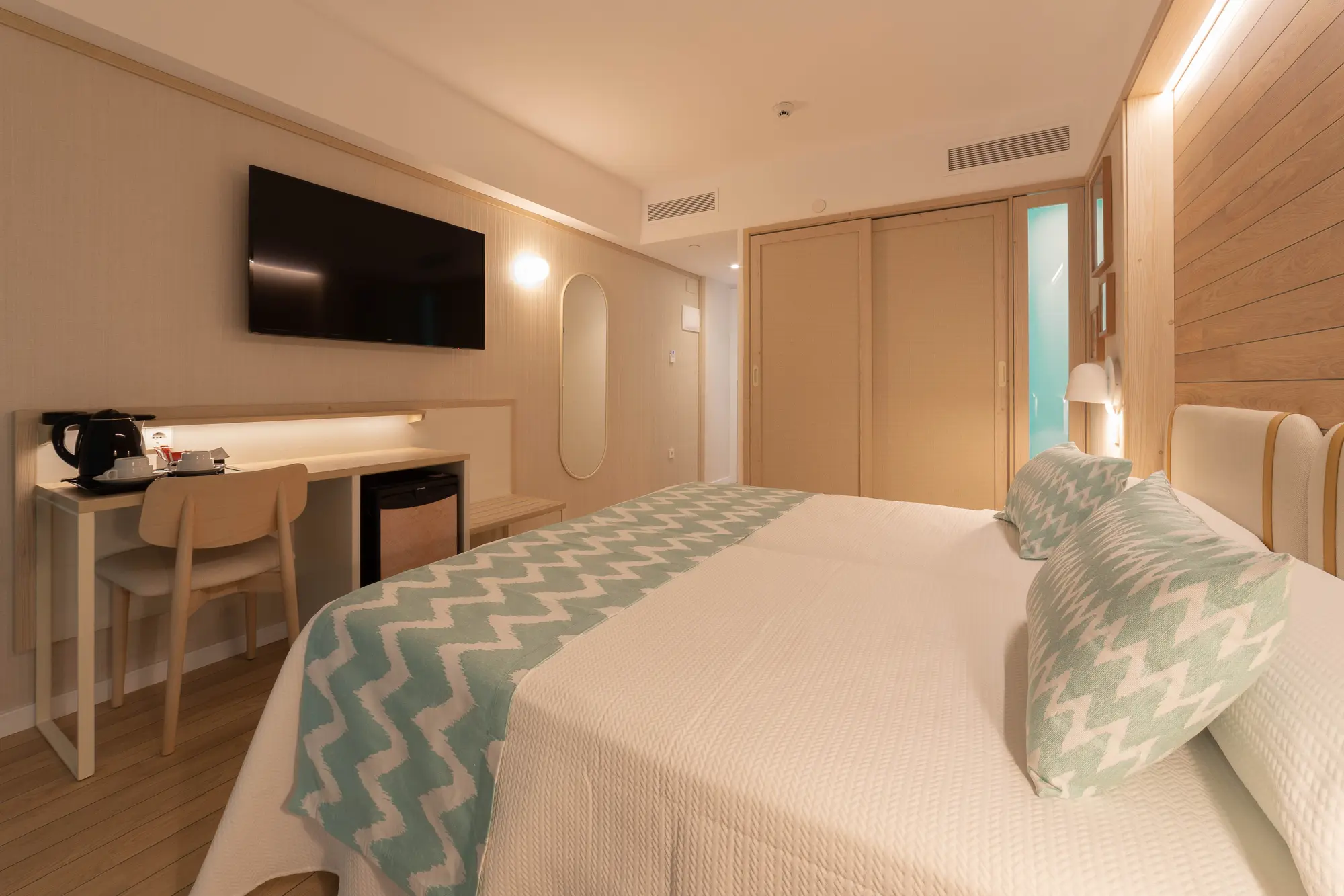 Ambassador Playa I, Room