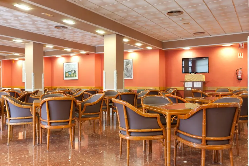 Cabana, Bar