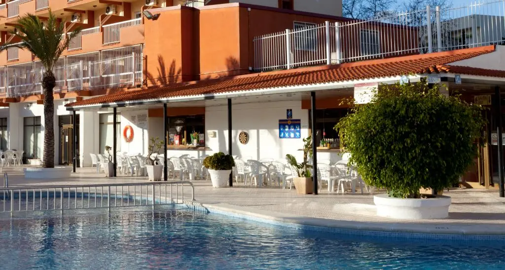 Cabana, Pool