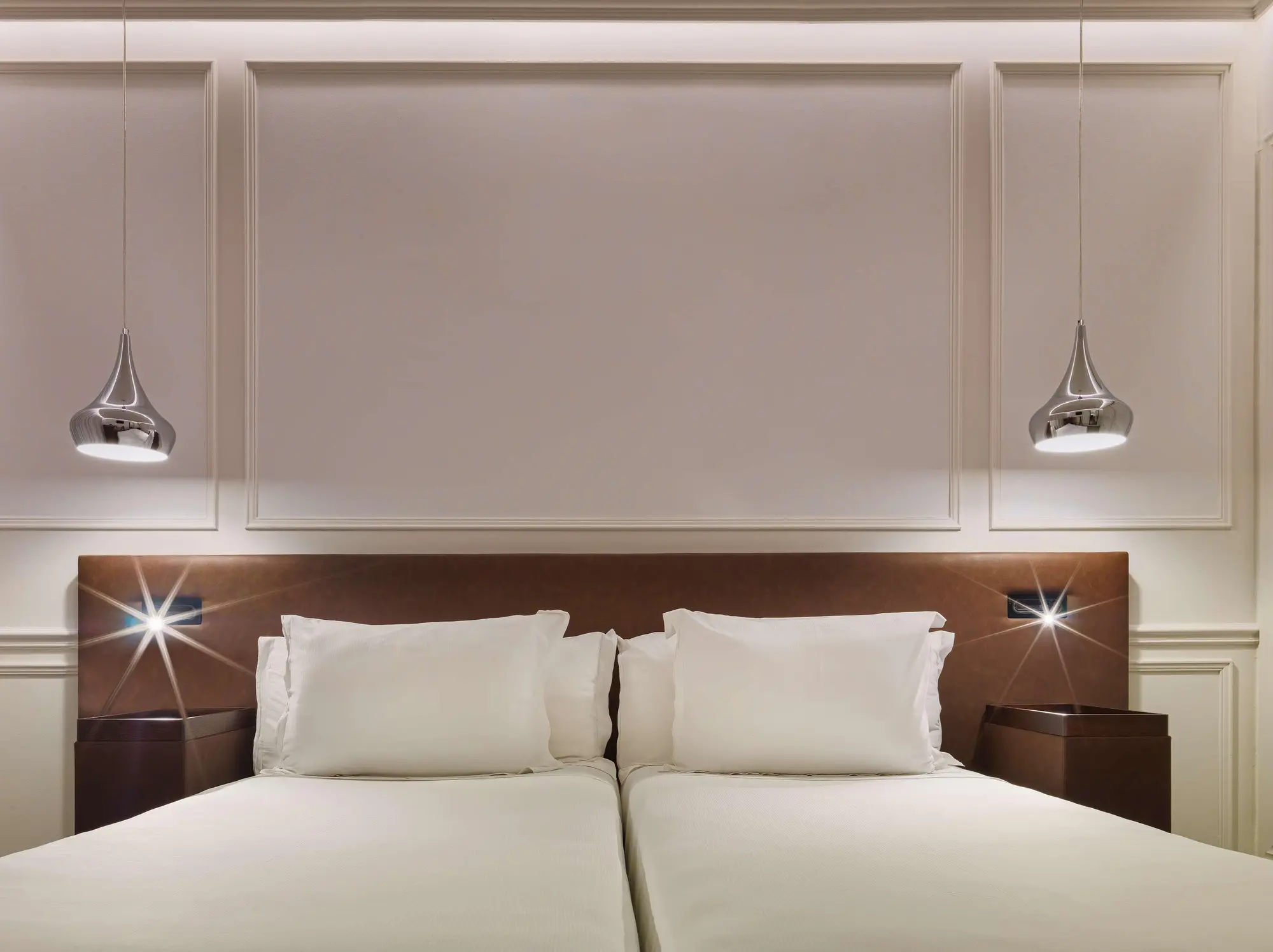 H10 Itaca, Room