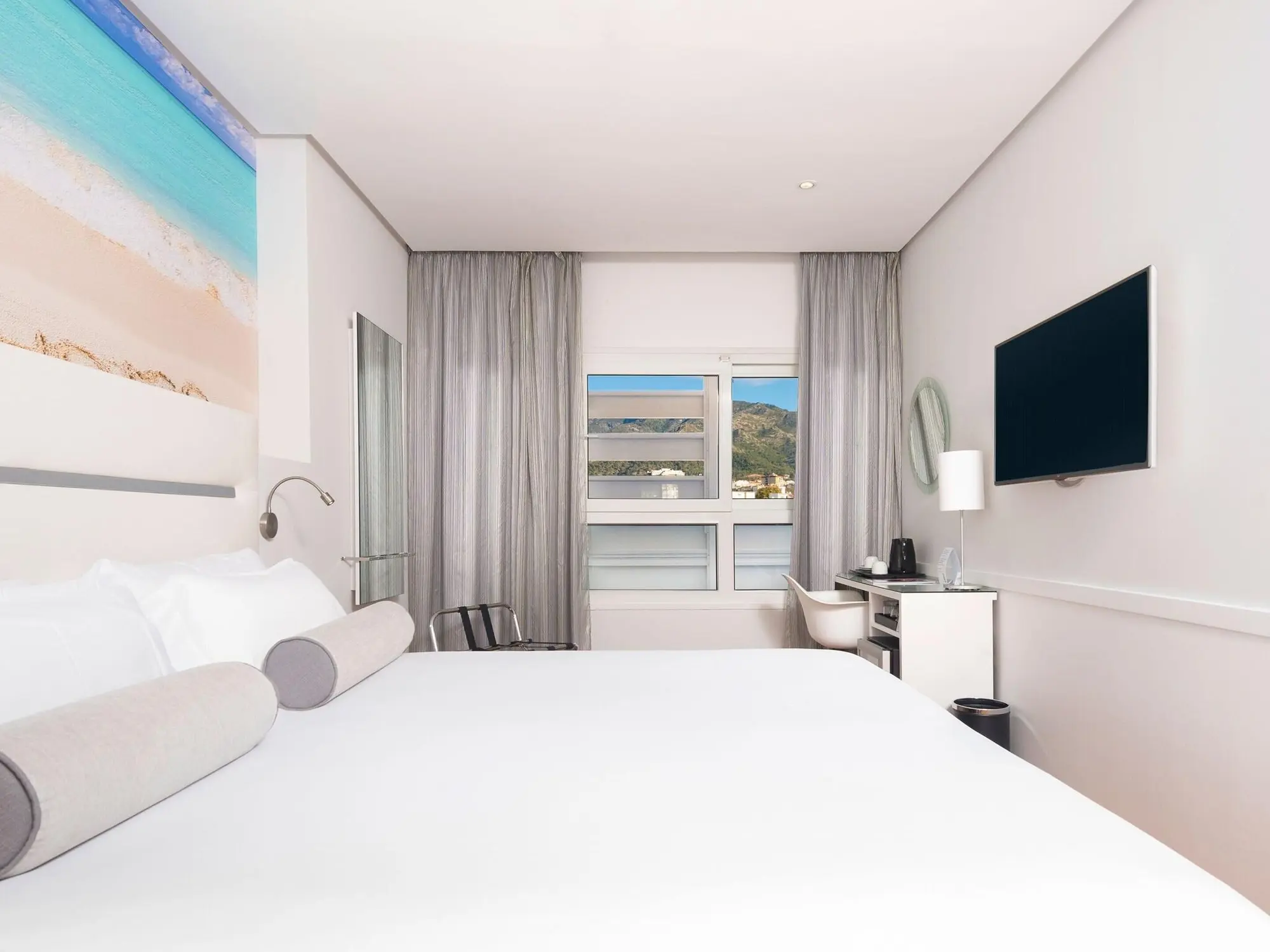 Amàre Beach Hotel Marbella, Room
