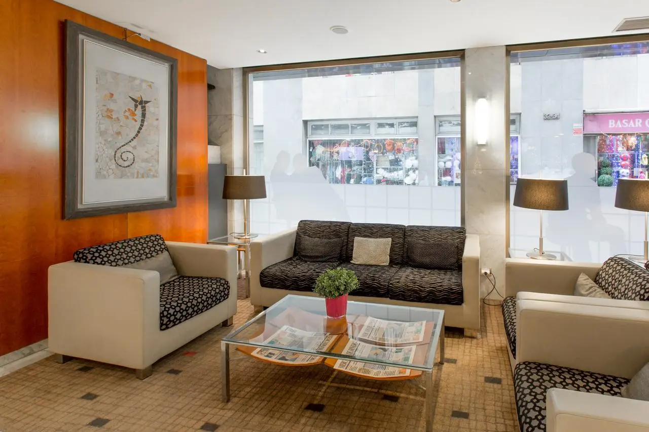 Catalonia Barcelona 505, Lobby